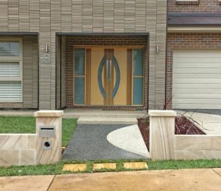 Paving, Retaining Wall and Turf – Rouse Hill